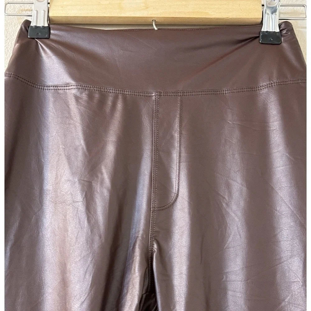 OFFLINE BY AERIE REAL LUXE FAUX LEATHER LEGGING Dark Maple M Granola‎ Girl